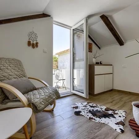 Apartment Yula *